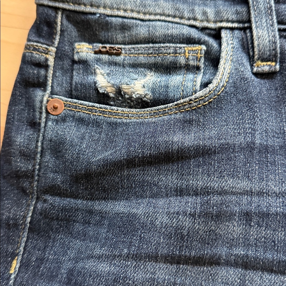 Joe’s 24” Kicker Midrise Cropped Cuffed Medium Wash Jeans 26 - Picture 5 of 10